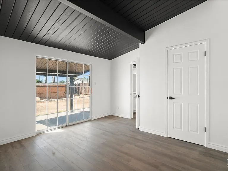 2904 Cornell St — Photo 19