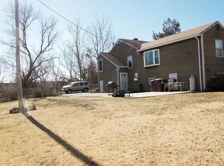 28 Bernard St, Acushnet, MA 02743