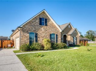 9566 Raintree Ln, Waggaman, LA 70094