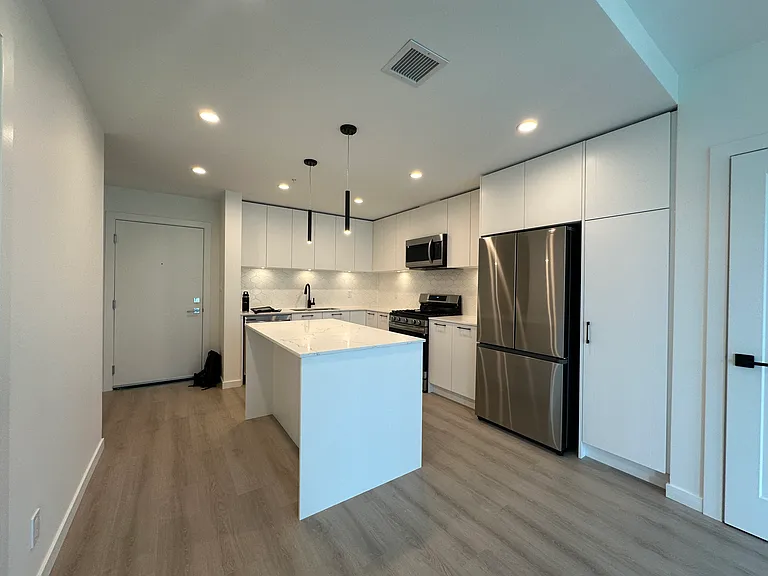 20078 85th Ave #B404 — Photo 14