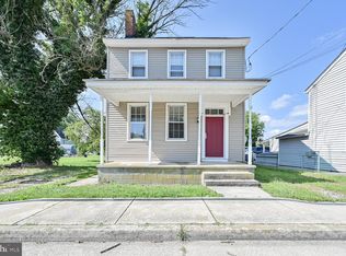 25 S Greenwich St, Alloway, NJ 08001