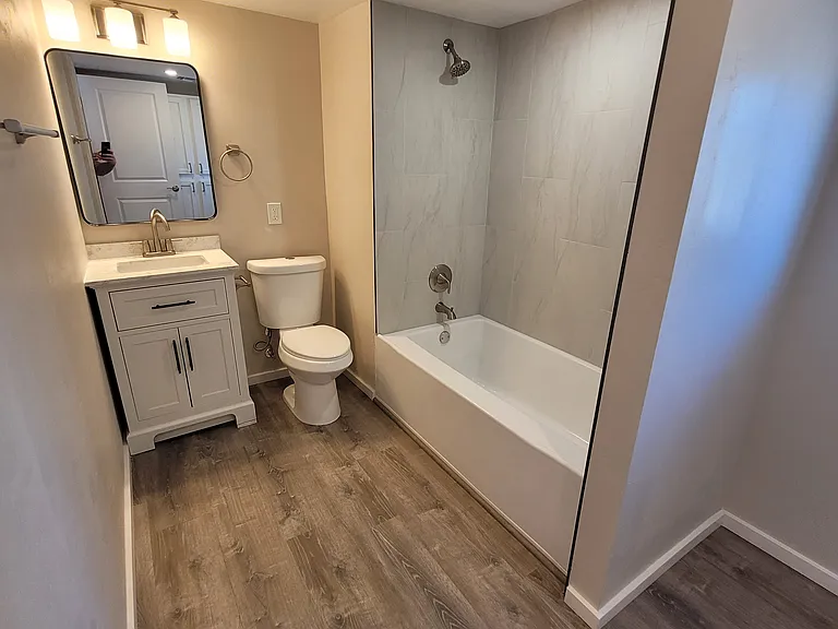 515 Mistletoe Ave — Photo 9