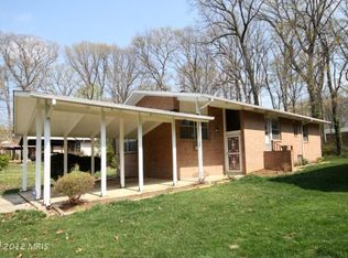 4125 Roberts Rd, Fairfax, VA 22032