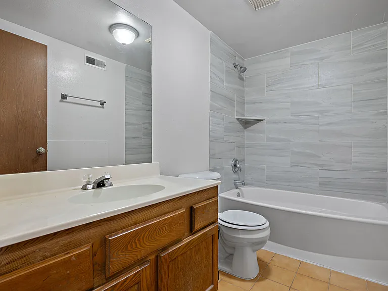 653 S Stubbs Ave — Photo 14