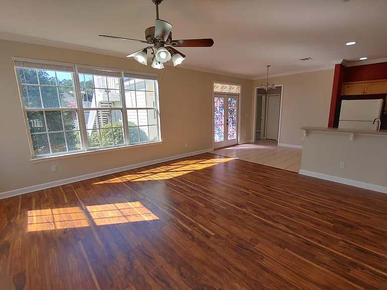 4258 Raleigh Way — Photo 9