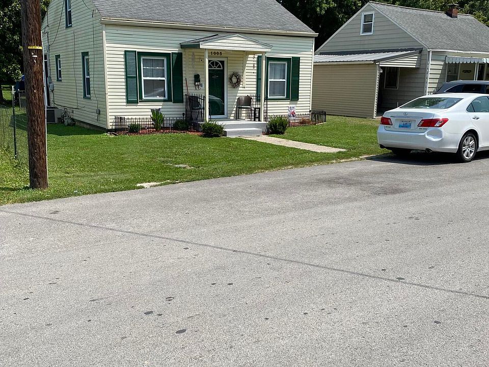 2nd image of 1003 5th St
