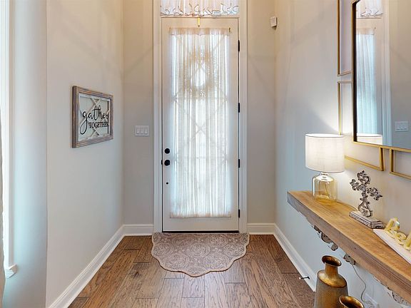 2nd image of 108 San Juan Ln
