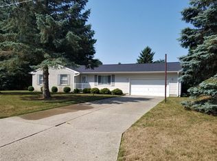 8363 Gallant Fox Trl, Flushing, MI 48433