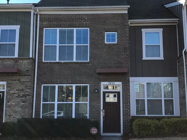 3253 Bending Birch Pl, Charlotte, NC 28206