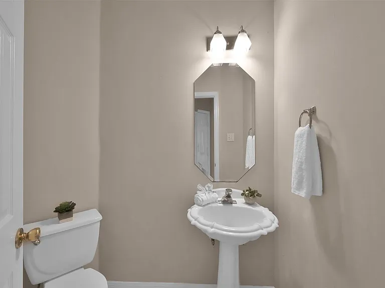 30 Hidden Meadow Dr — Photo 13