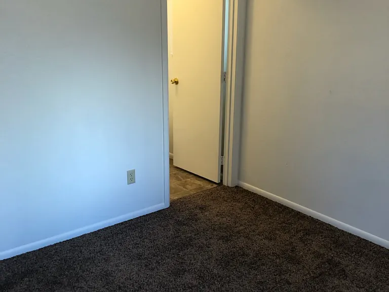 377 College Ave — Photo 3
