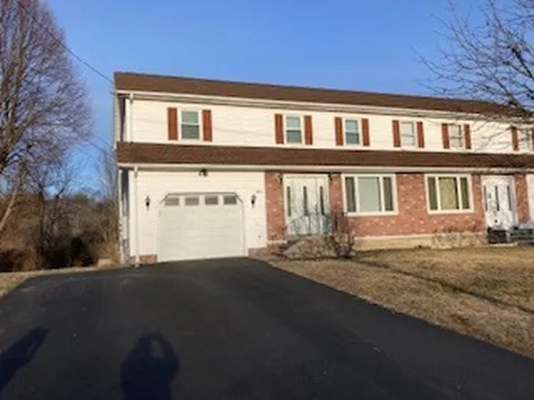 16-A Sunflower Ln, Westfield, MA 01085