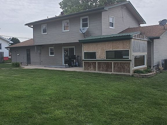 3rd image of 4114 Preston Dr