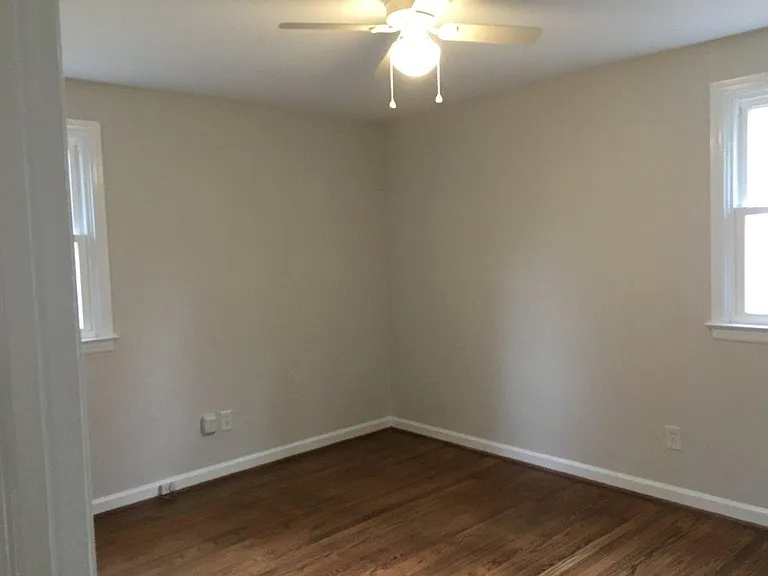 407 Walnut St — Photo 11