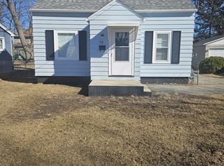 19 N Webster St, Aurora, IL 60505