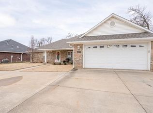 1529 Rockhurst Dr, Fort Smith, AR 72908