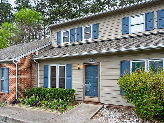 2nd image of 2621 Hitchcock Dr