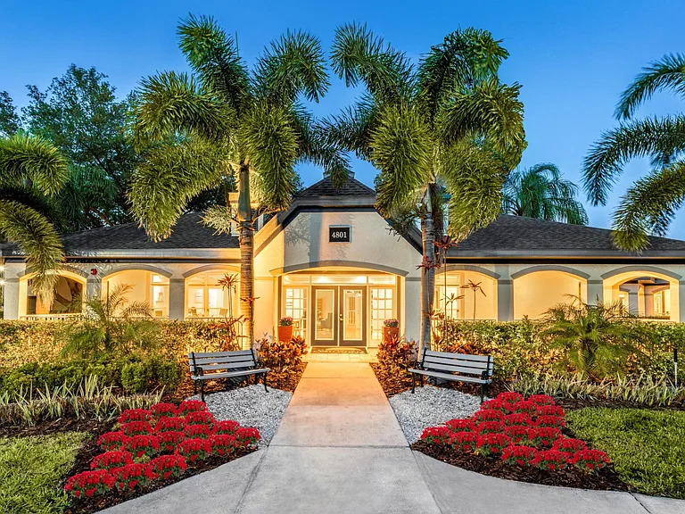 Sawgrass Cove — Photo 21