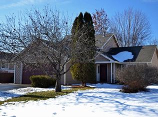 15579 Columbary Ct, Rosemount, MN 55068