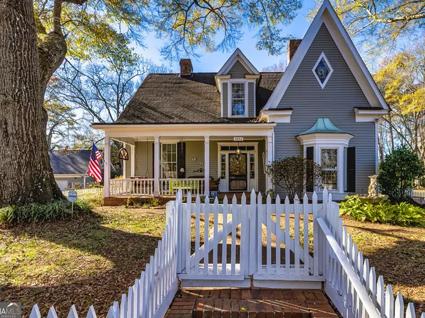 86 Victoria Dr, Moreland, GA 30259