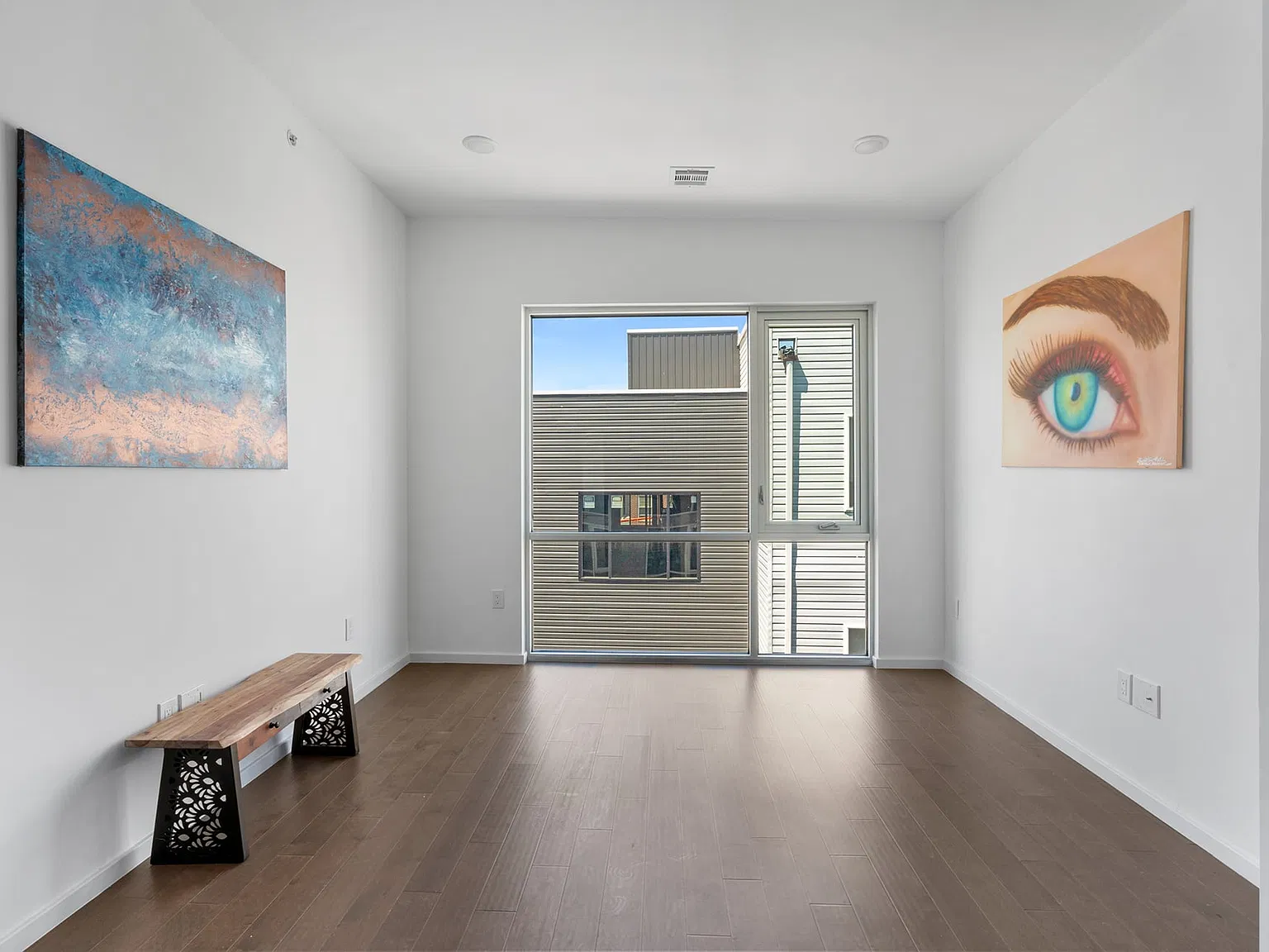 3 bed, 1650 sqft, $2,395 — Photo 4