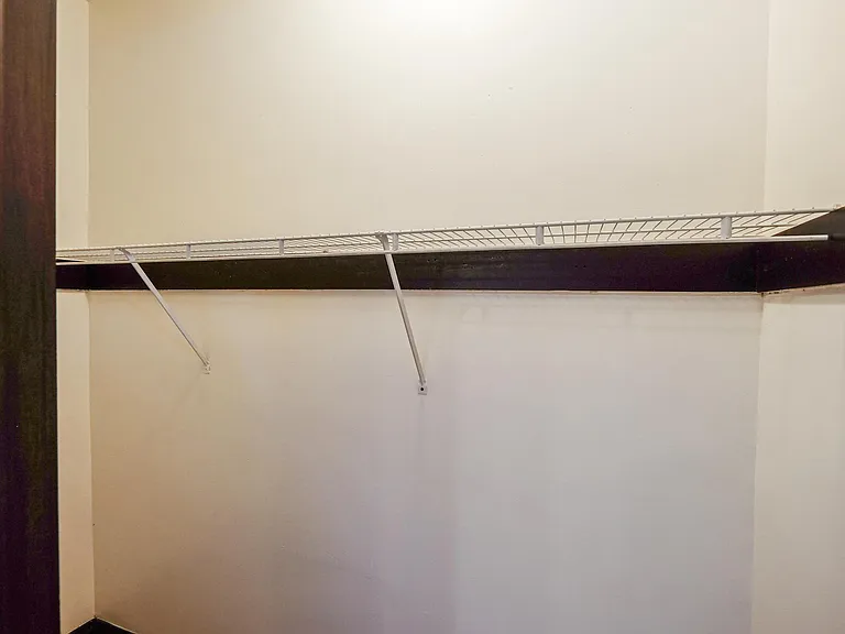 Dayton Apartments — Photo 25