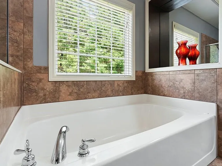 3888 Fairhill Point — Photo 44