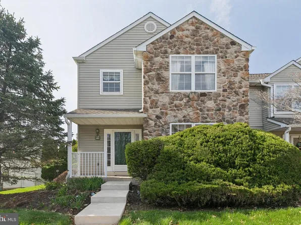 834 Amber Ln, West Chester, PA 19382