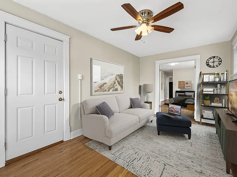 6019 Scanlan Ave #1E — Photo 3