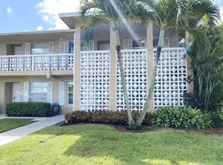 2480 Juniper Dr APT 204, Delray Beach, FL 33445
