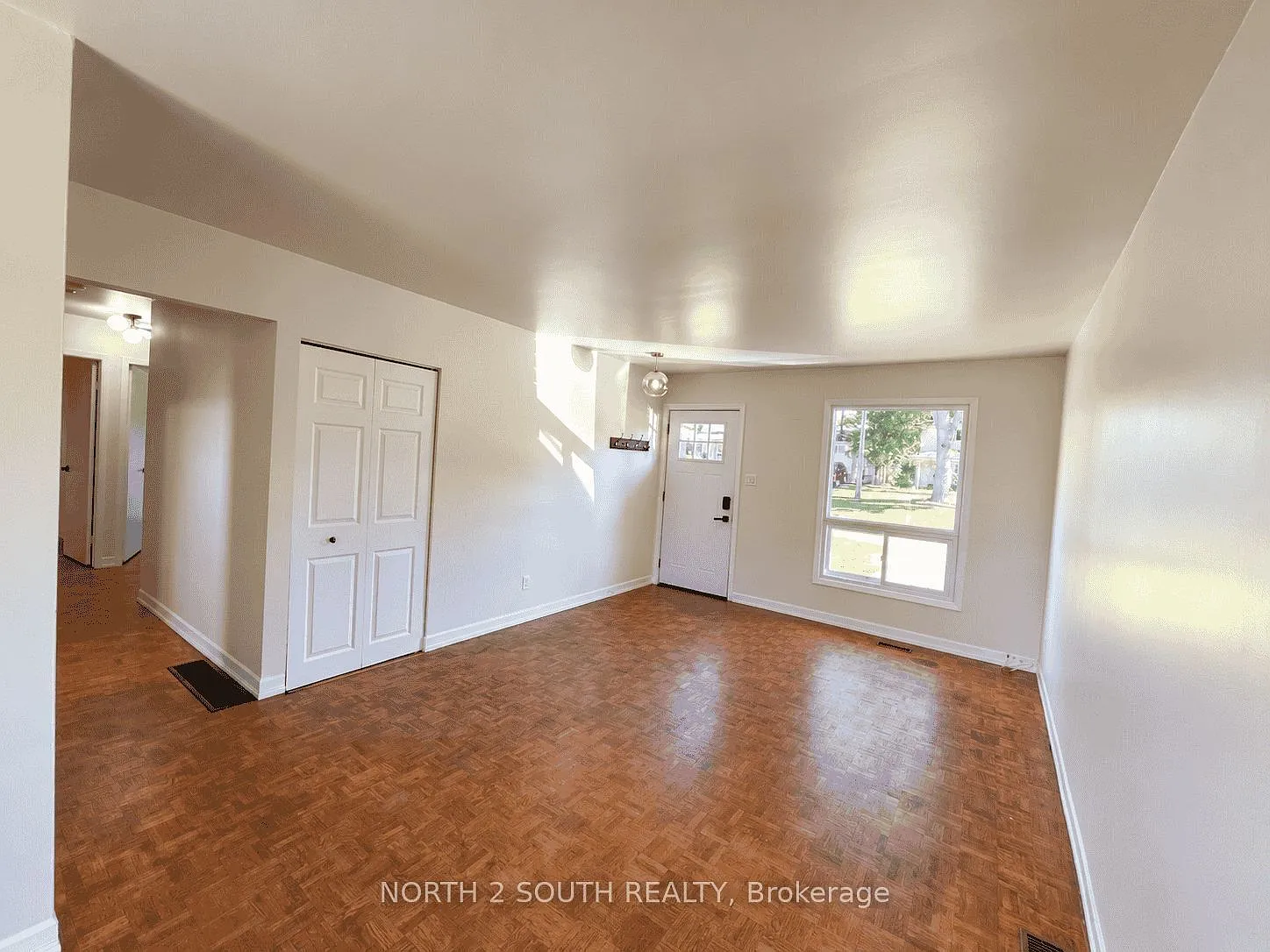 3 bed, $2,300 — Photo 3