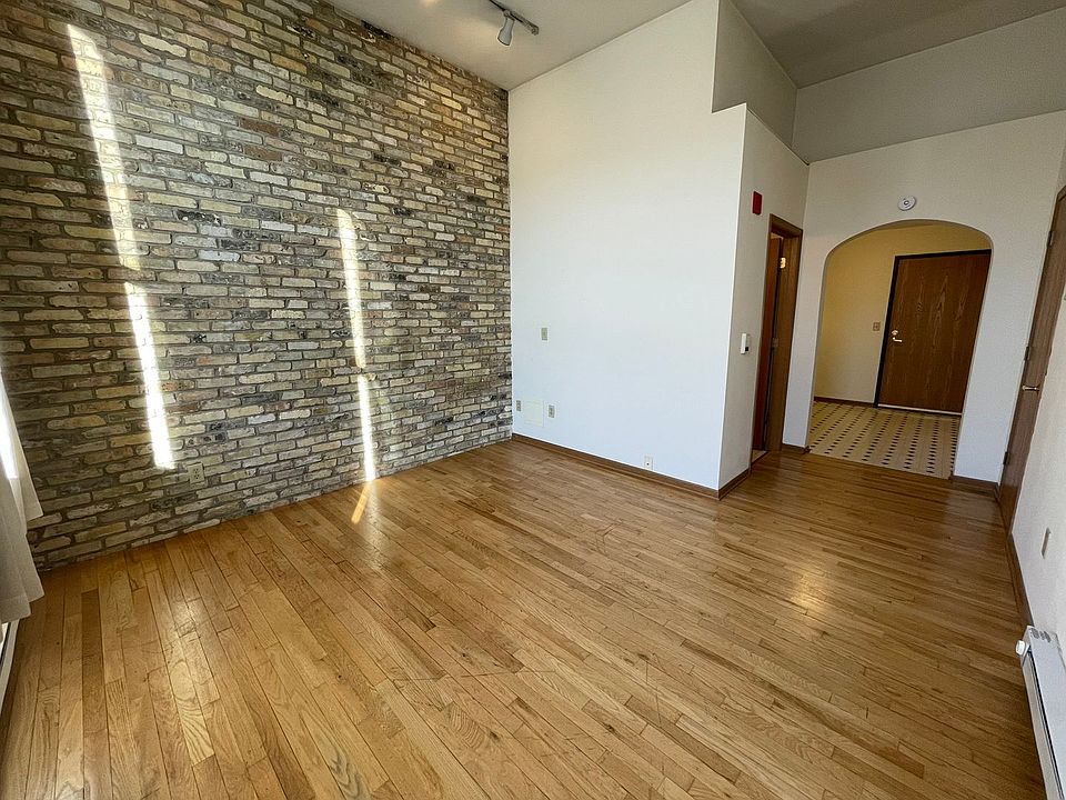 2nd image of 328 W Broadway APT 5