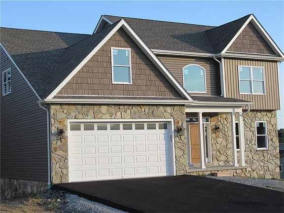 2nd image of 2022 Zoe Ln