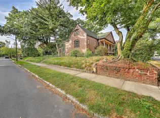 170 Slater Ave, Providence, RI 02906