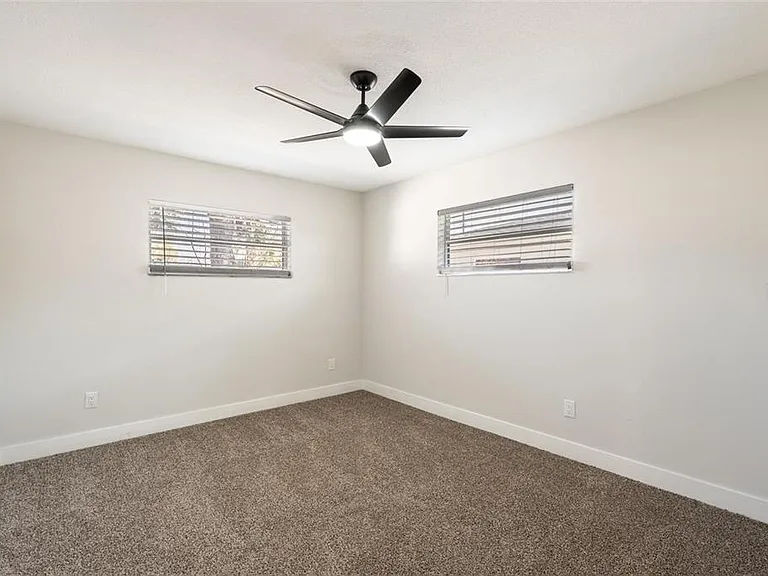 418R Gilbert Rd — Photo 13