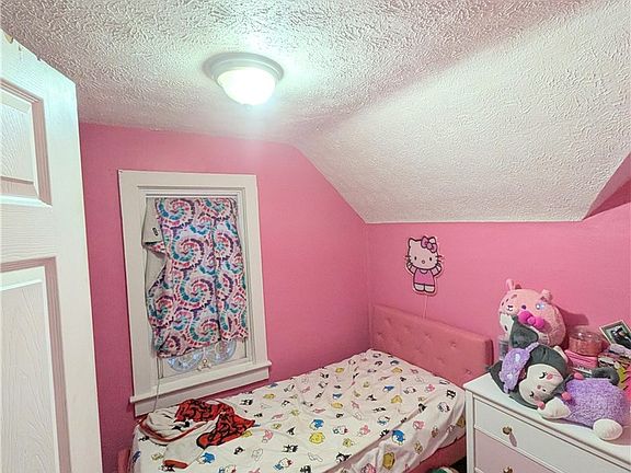 5th image of 1295 North St