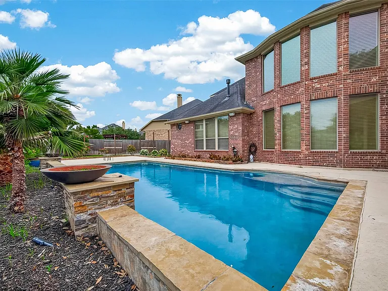 27411 Manor Falls Ln — Photo 46