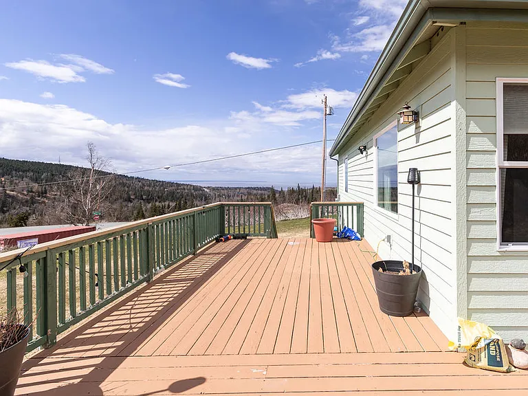 13431 Canyon Rd — Photo 48