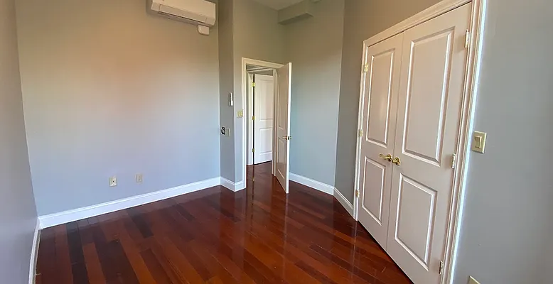 Rented by Brick&Mortar | media 16