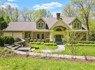 252 Hickok Rd, New Canaan, CT 06840