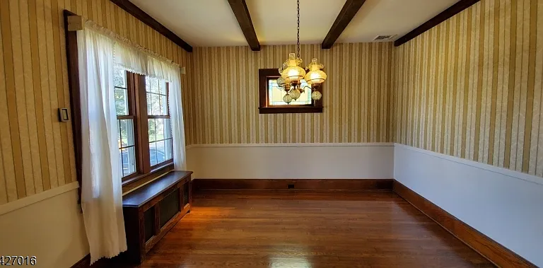 54 Park Ave — Photo 6