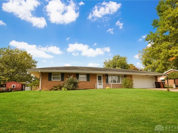 274 Driftwood Dr, Greenville, OH 45331