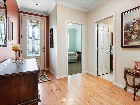 5th image of 4920 Bend Dr NE