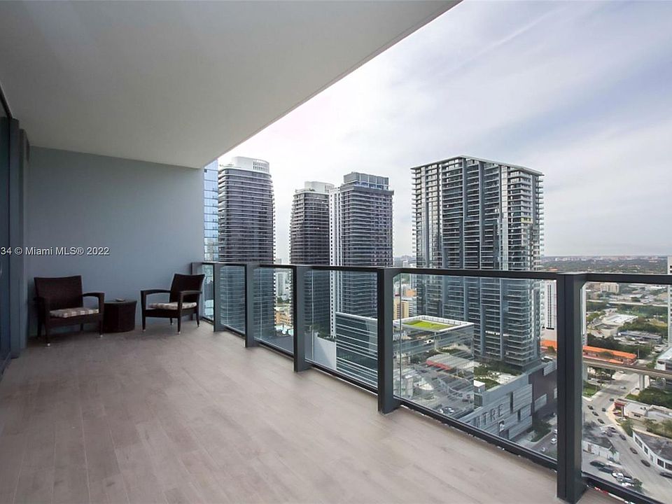 1st image of 68 SE 6th St APT 2710