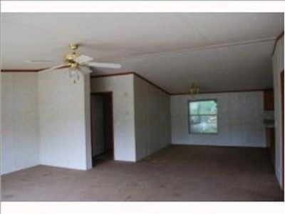 136 Royal St, Taylor, TX, 76574