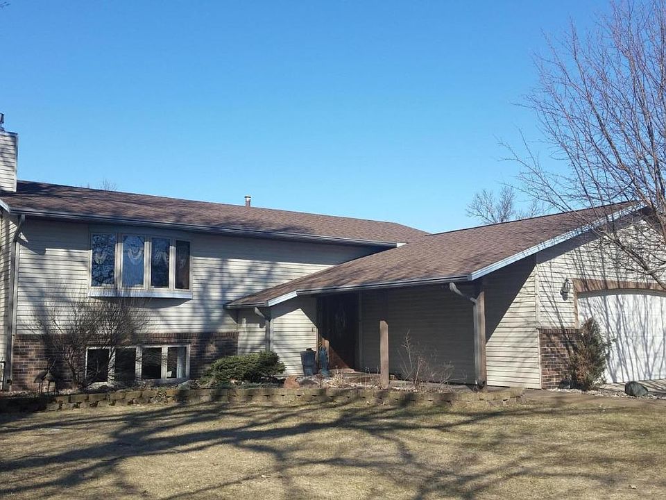 1st image of 2910 N Nokomis NE