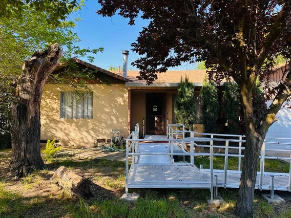 451 S Coolidge Ave, Stockton, CA 95215