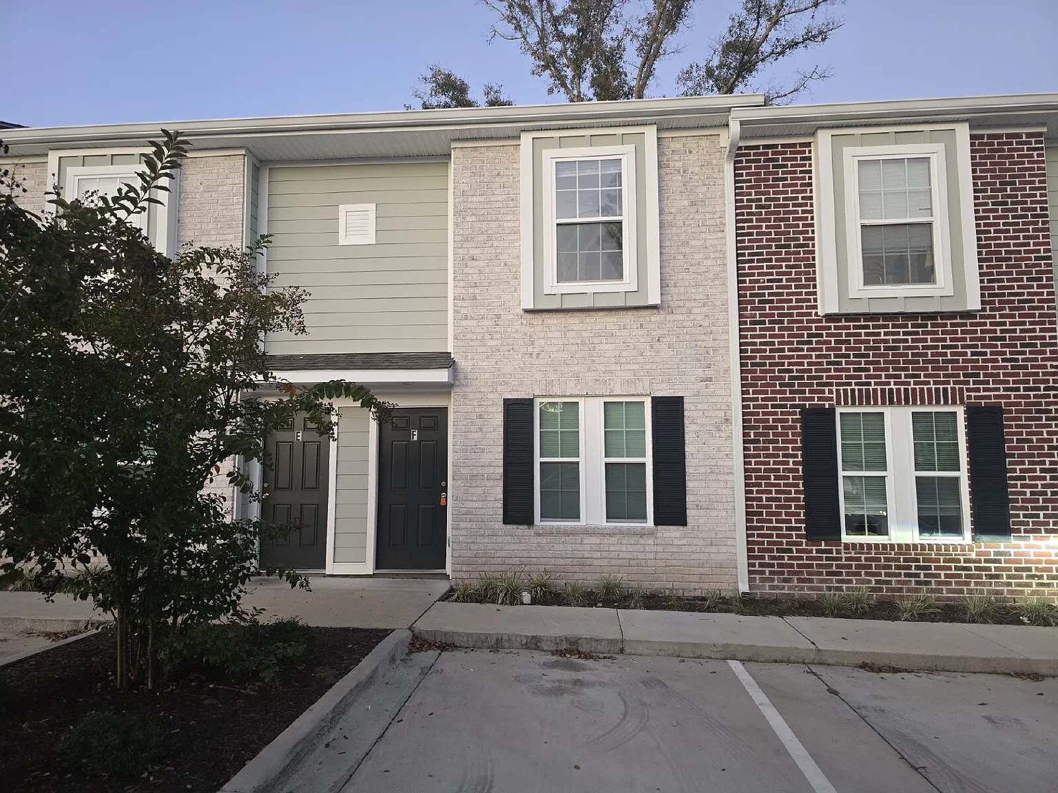 2 bed, 1.5 bath, $1,550 — Photo 1