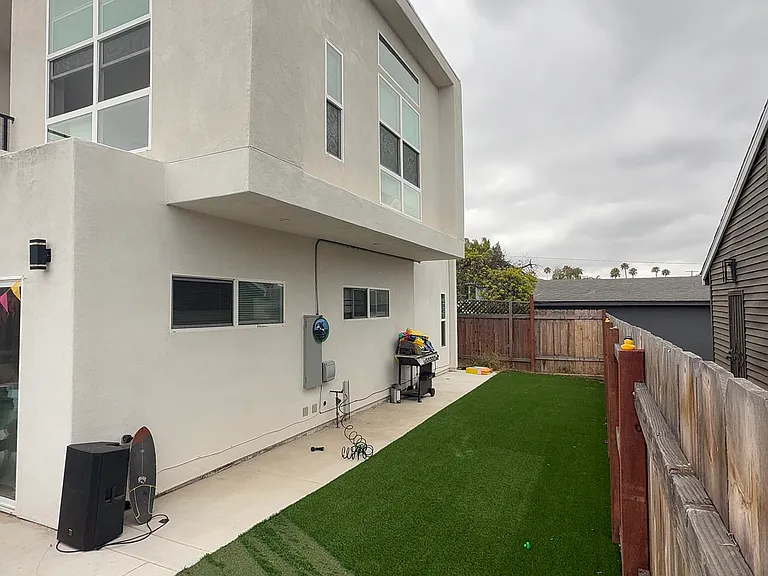 5077 La Dorna St — Photo 1