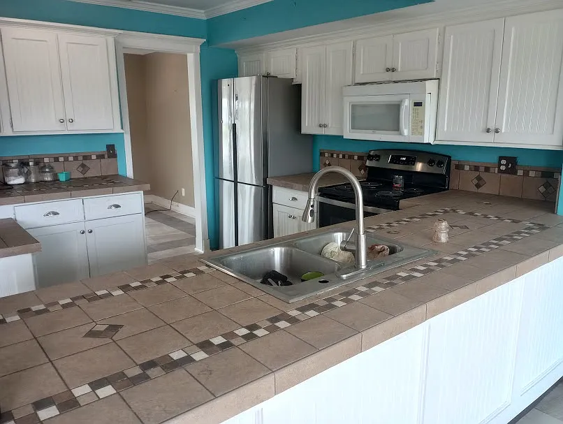 3 bed, 2000 sqft, $2,475 — Photo 4